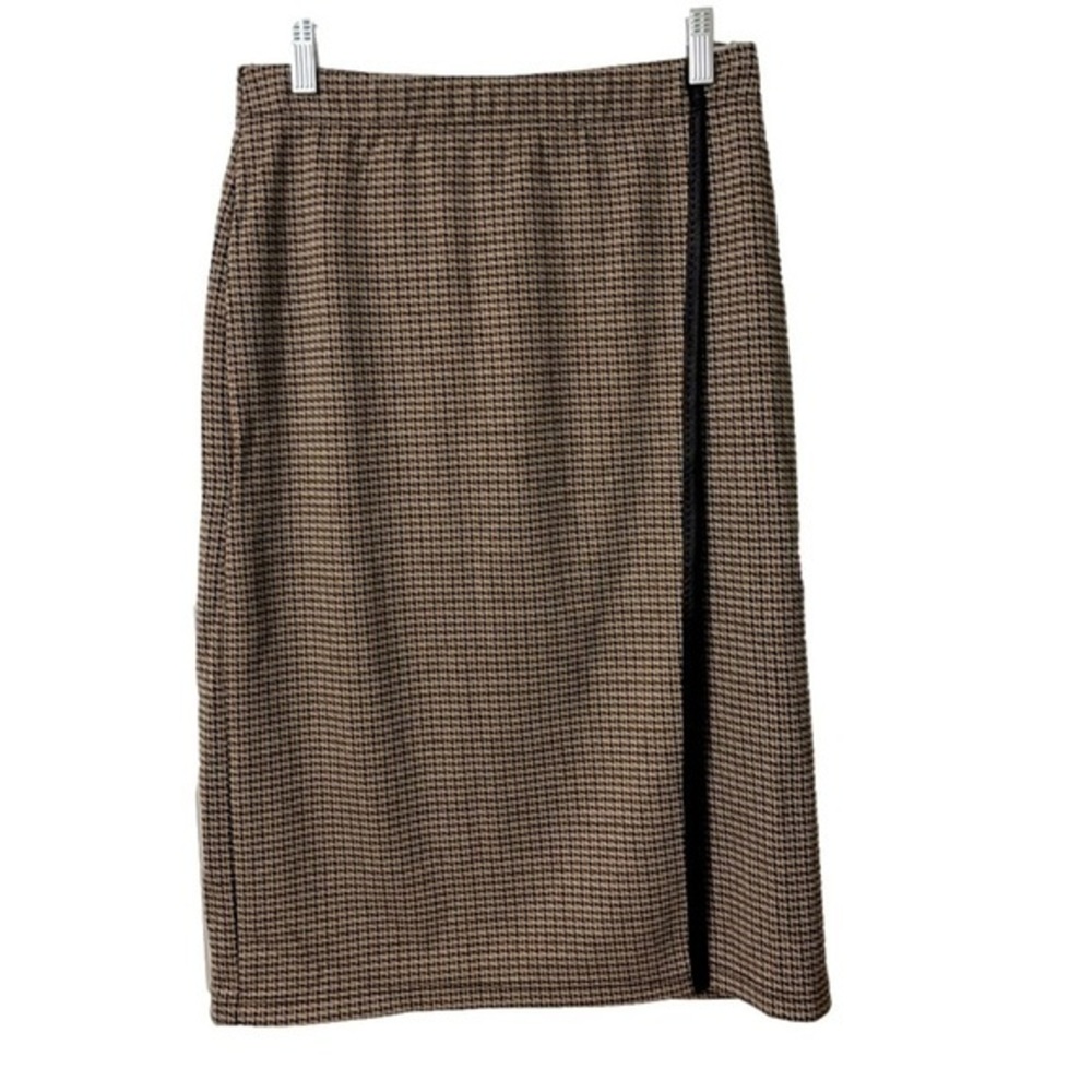 ⭐️ NWT- Max Studio wrap skirt- size Small